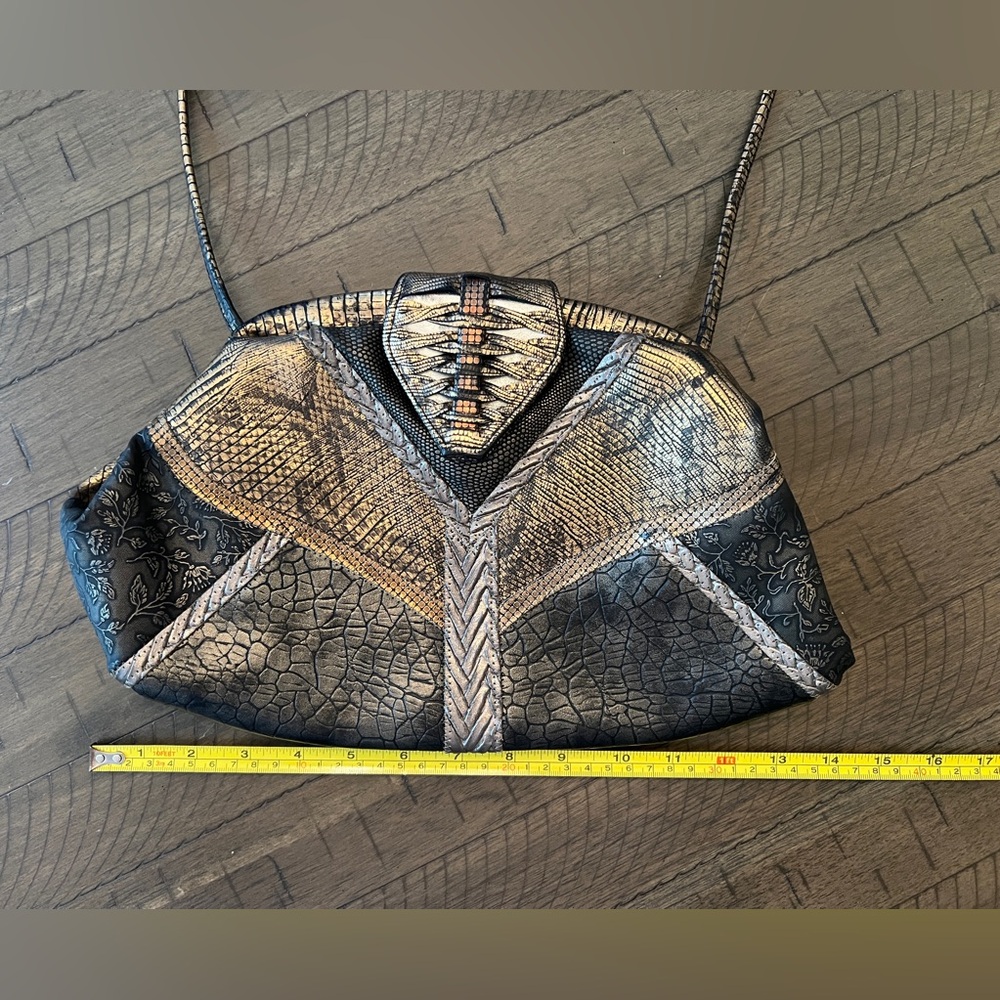 Vintage Metallic Faux Snakeskin Clutch/Shoulder purse LIKE NEW - Picture 11 of 13